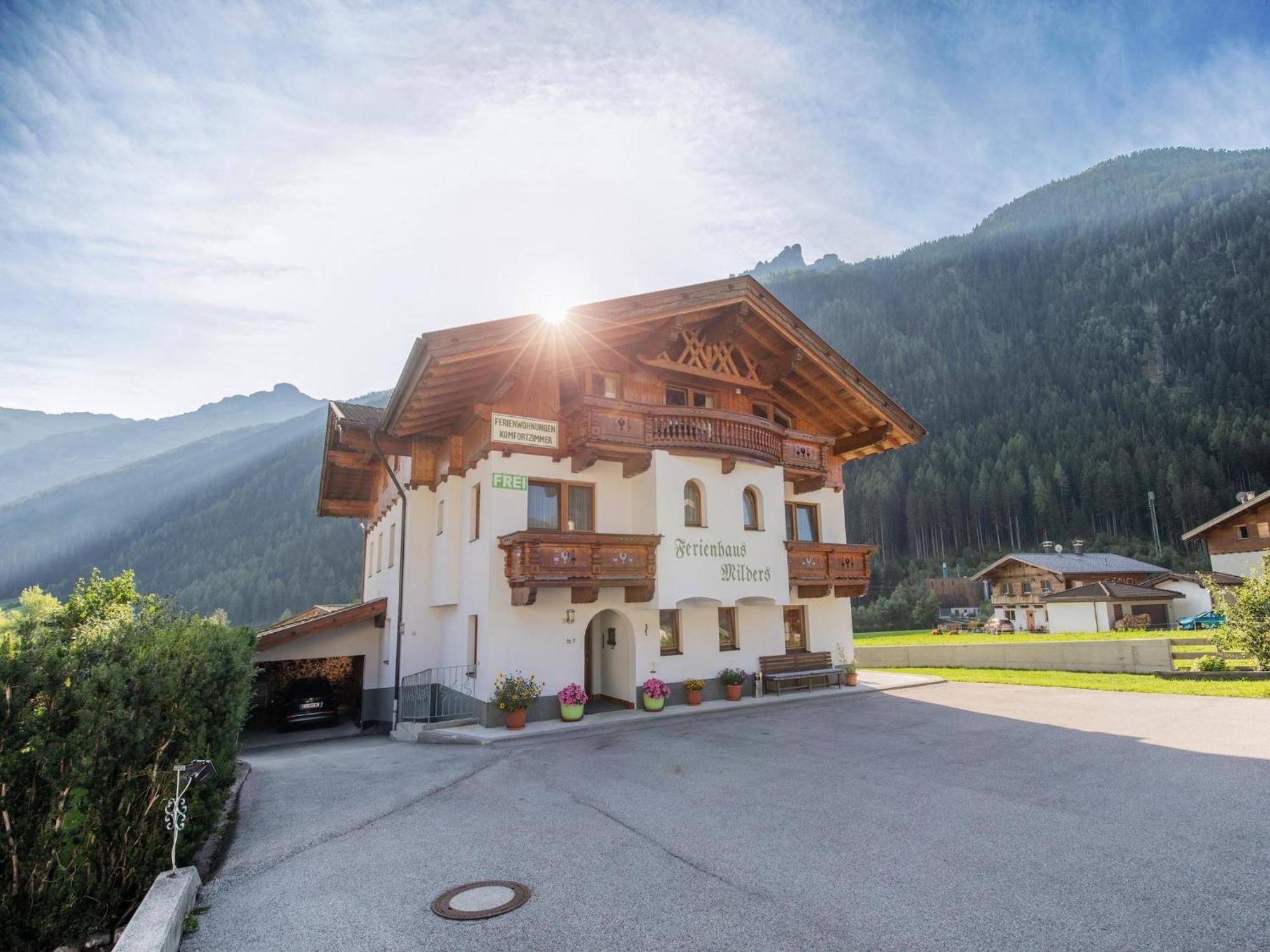 Flat With Sep Entrance On Ground Floor In Neustift Apartment Neustift im Stubaital Bagian luar foto