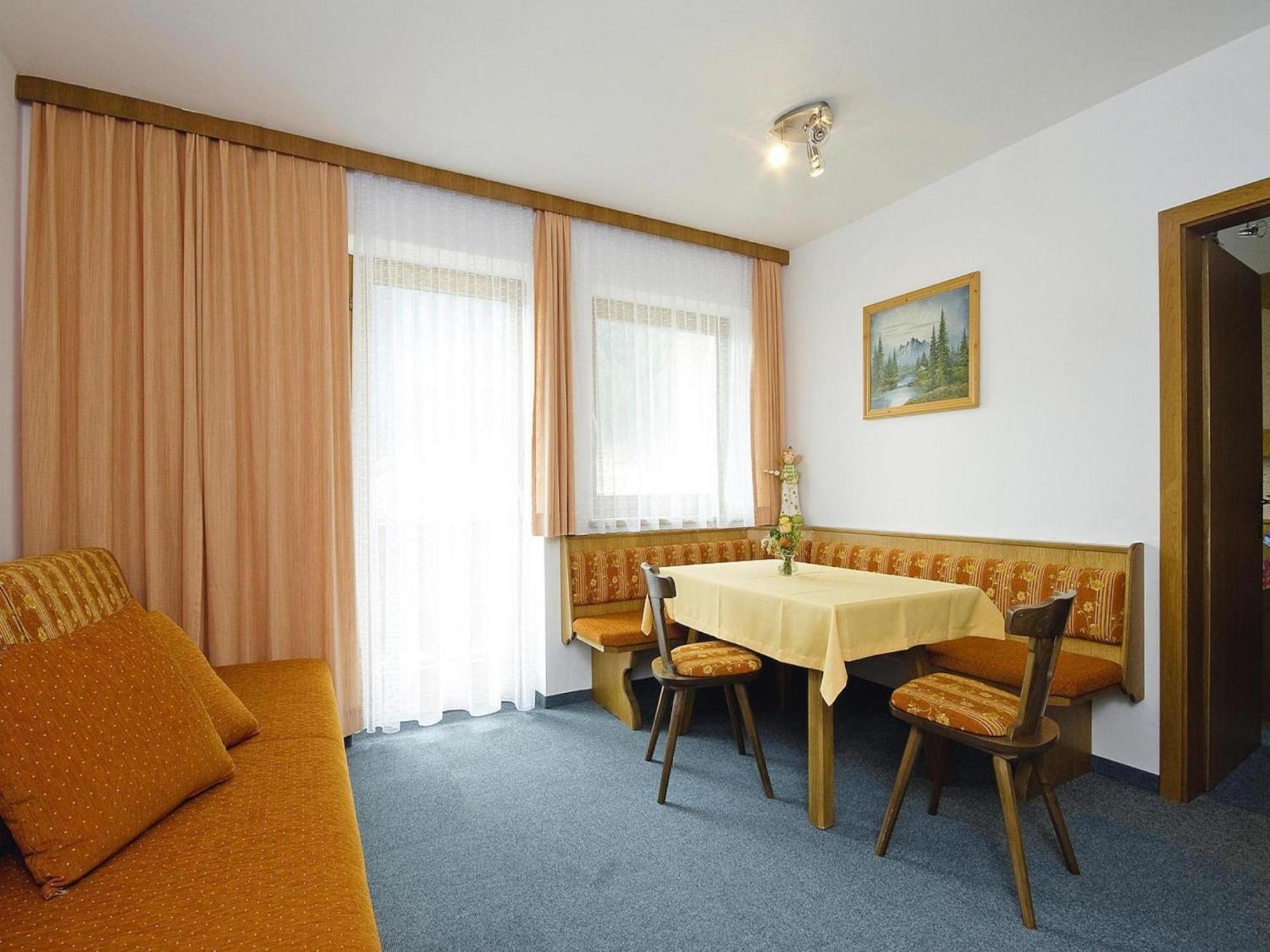 Flat With Sep Entrance On Ground Floor In Neustift Apartment Neustift im Stubaital Bagian luar foto
