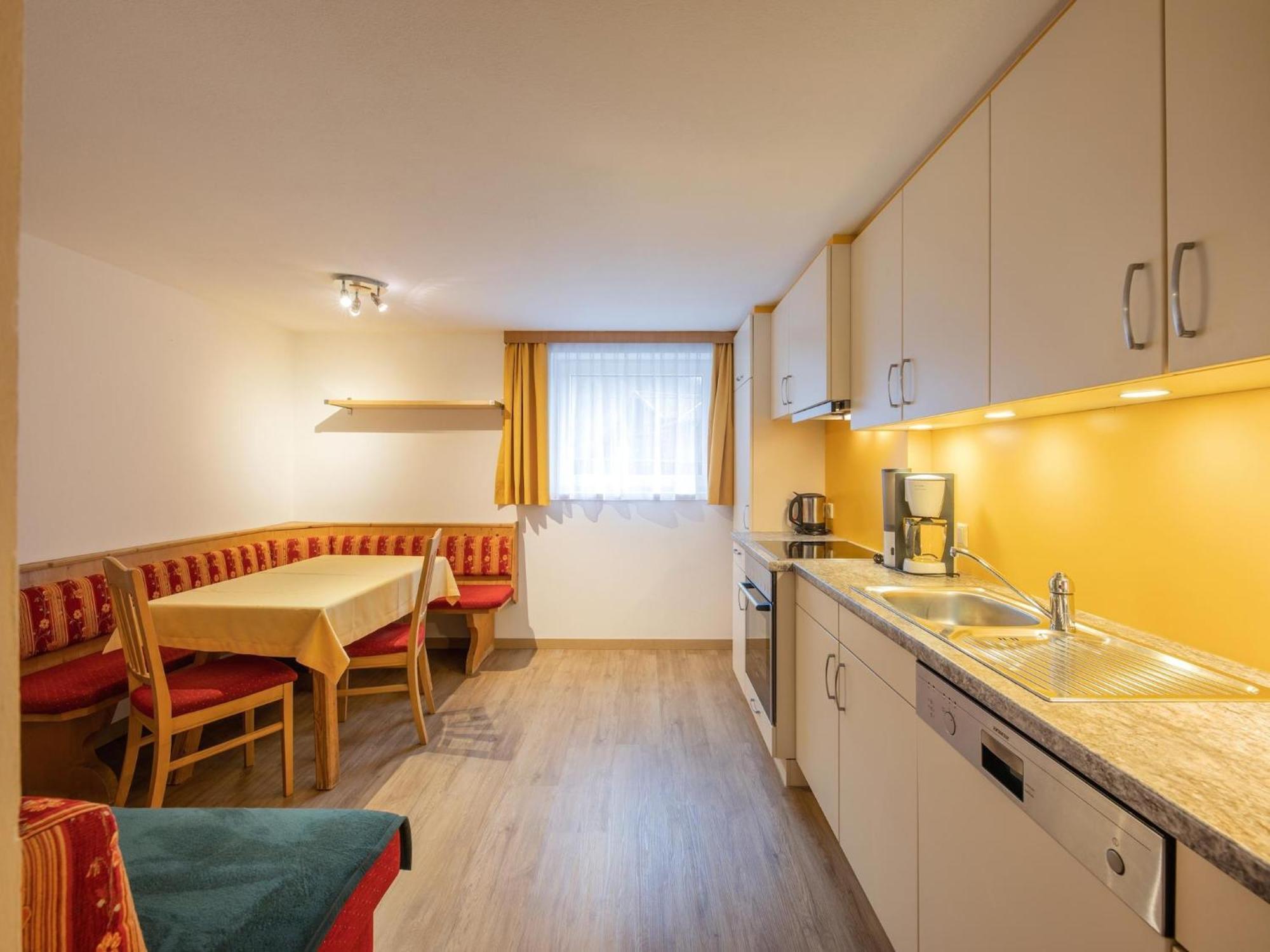 Flat With Sep Entrance On Ground Floor In Neustift Apartment Neustift im Stubaital Bagian luar foto